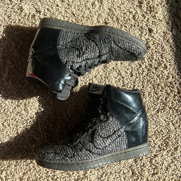 Nike heeled high tops - Picture 2 of 4